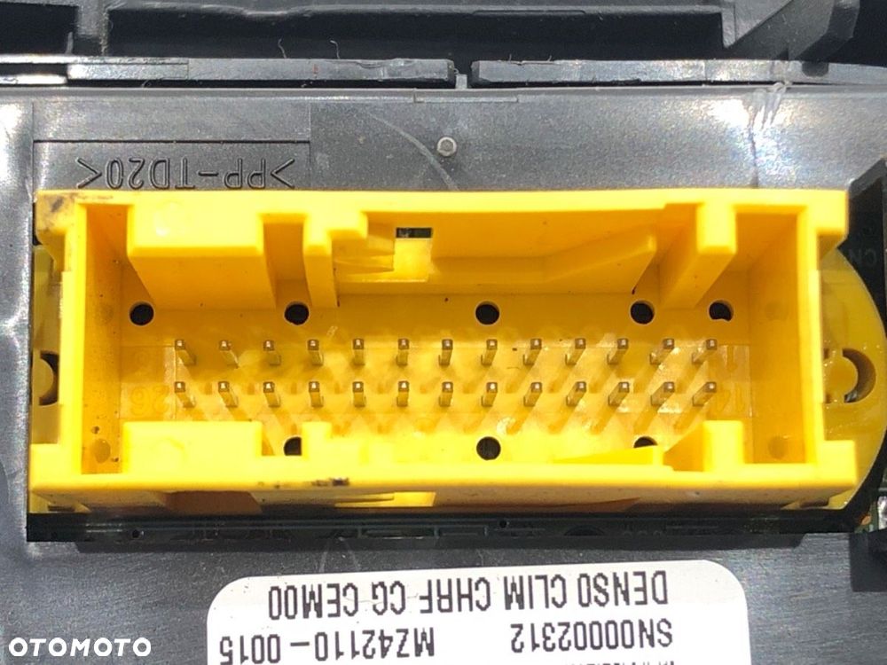 PANEL STEROWANIA NAWIEWU  CITROEN C4 GRAND PICASSO I (UA_) 2006 - 2013 1.6 HDi 80 kW [109 KM] olej - 3