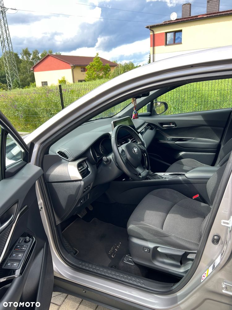 Toyota C-HR Style - 8