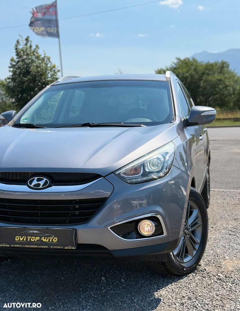 Hyundai ix35 2.0 CRDI 4WD Fifa World Cup Gold Edition - 20