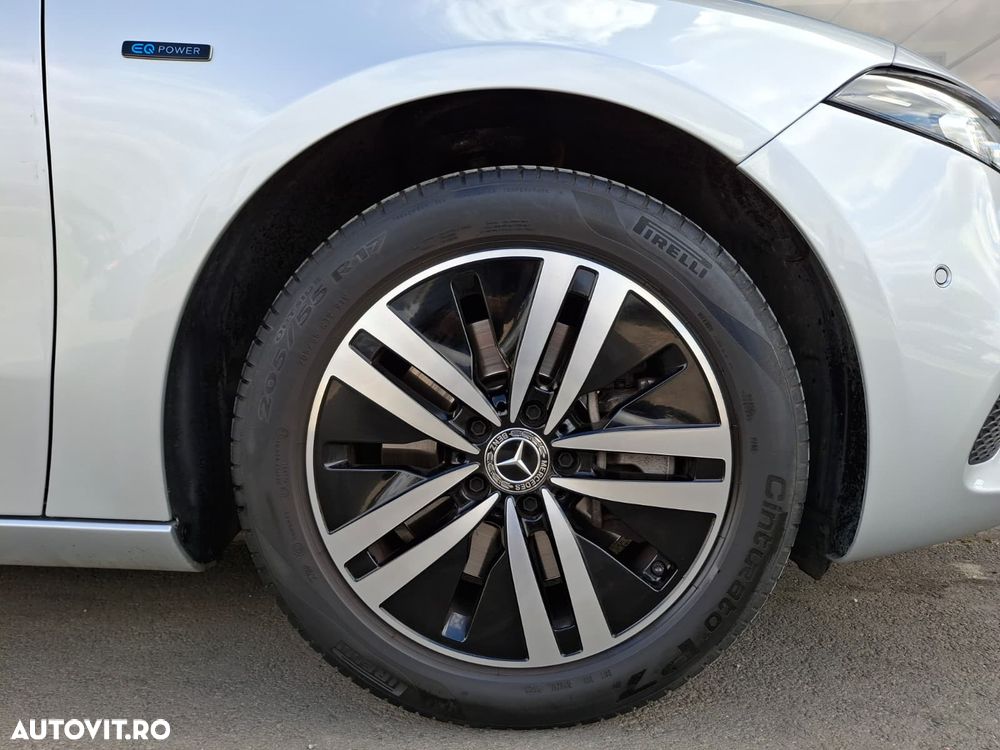 Mercedes-Benz A 250 - 25