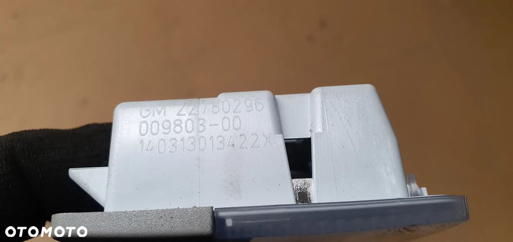 Lampka podsufitki oświetlenie kabiny Opel Zafira C 22780296 - 4
