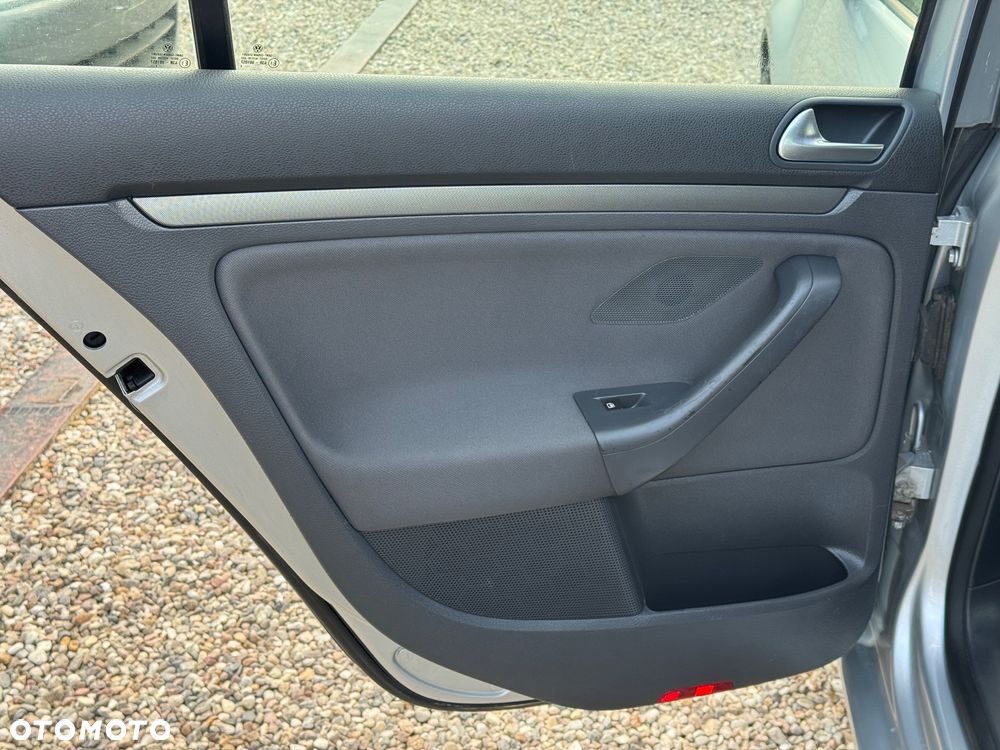 Volkswagen Golf 1.9 TDI Trendline - 23