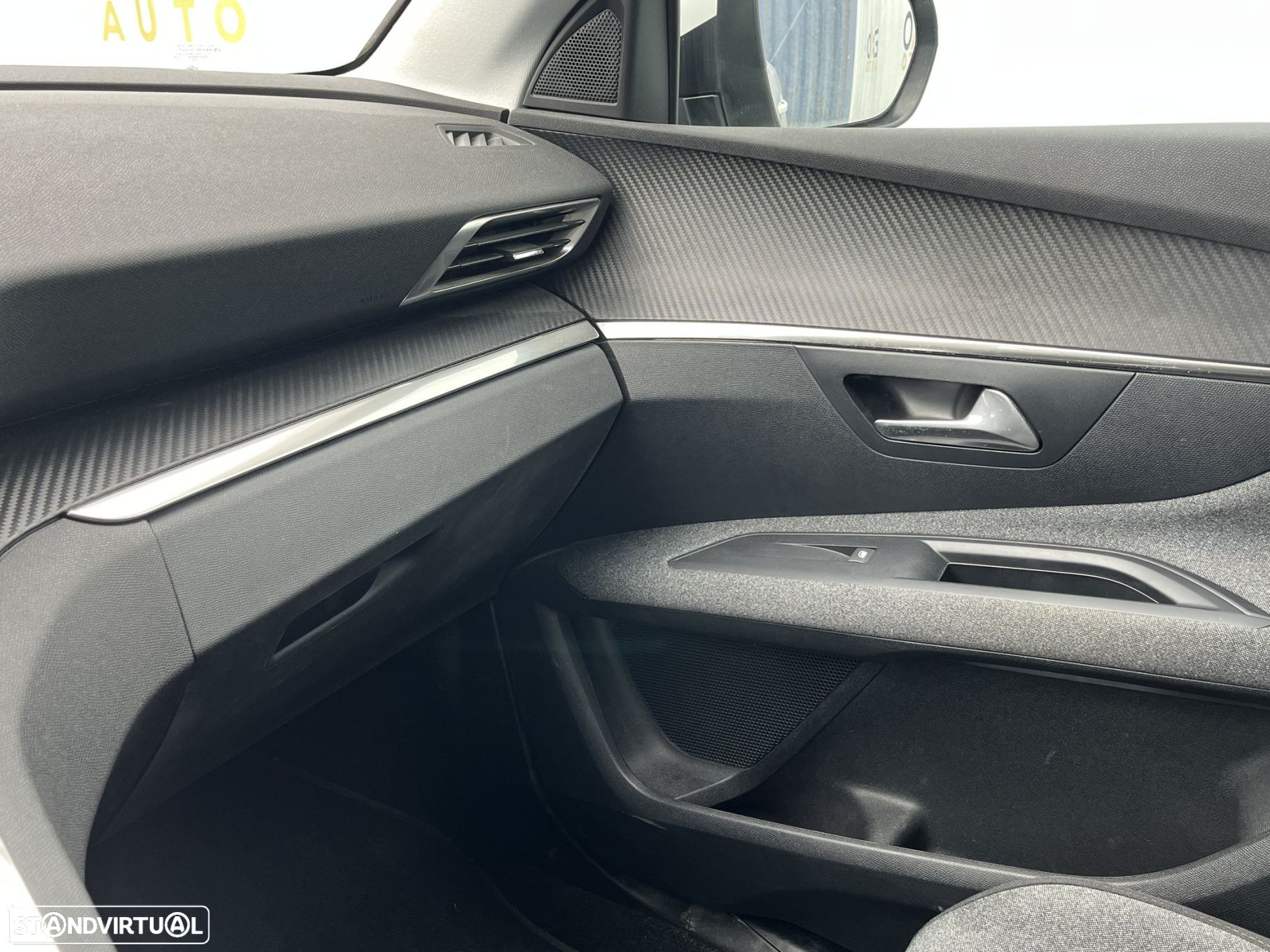 Peugeot 3008 1.5 BlueHDi Active Pack EAT8 - 16