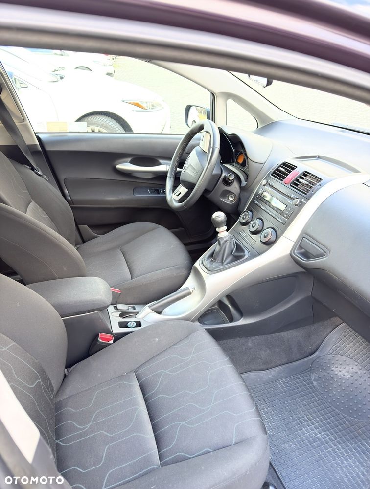 Toyota Auris 1.4 D-4D Life - 9