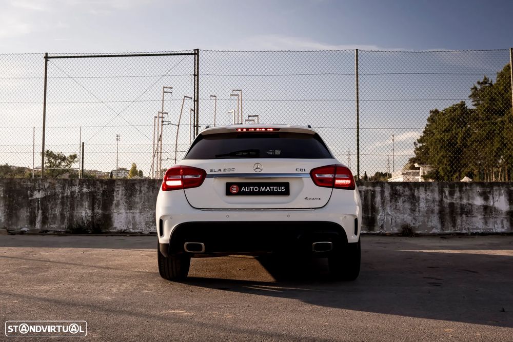 Mercedes-Benz GLA 200 (CDI) d 4Matic 7G-DCT AMG Line - 26