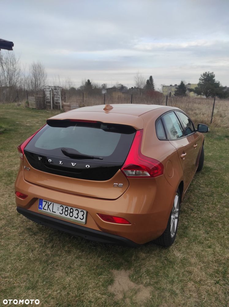Volvo V40 D2 Base - 3