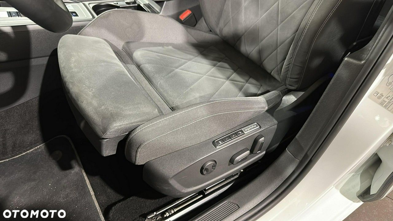 Volkswagen Golf - 13