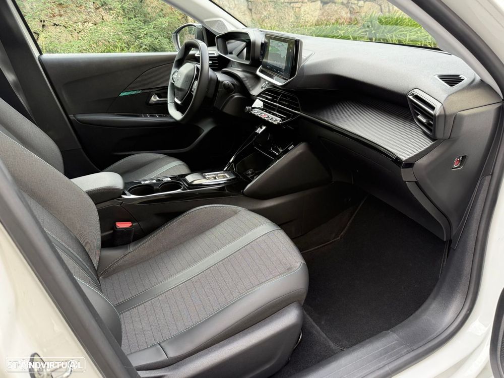 Peugeot e-208 50 kWh Active Pack - 21