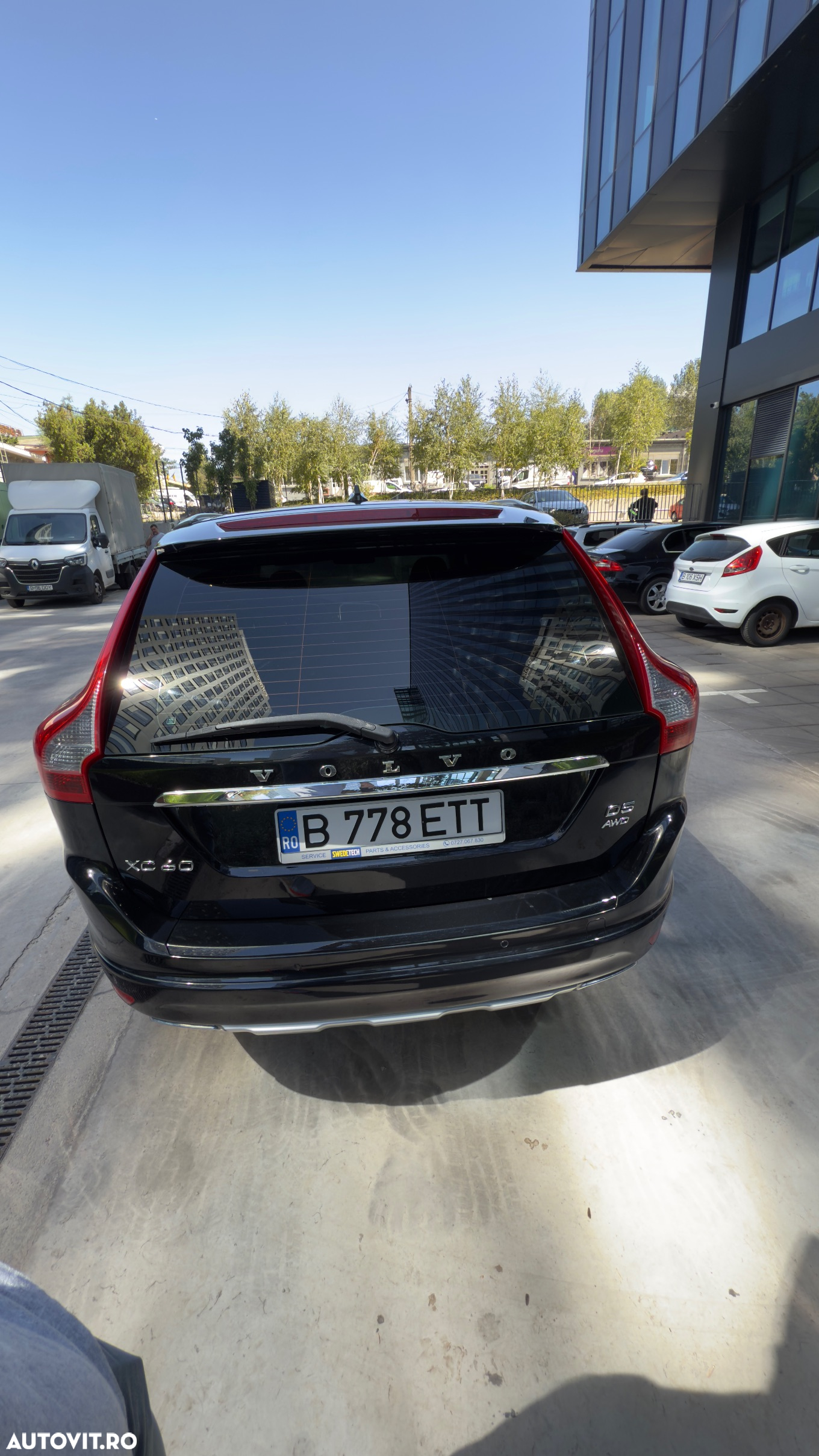 Volvo XC 60 D5 AWD Momentum - 14