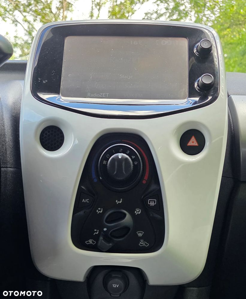 Toyota Aygo x-play Eco - 6