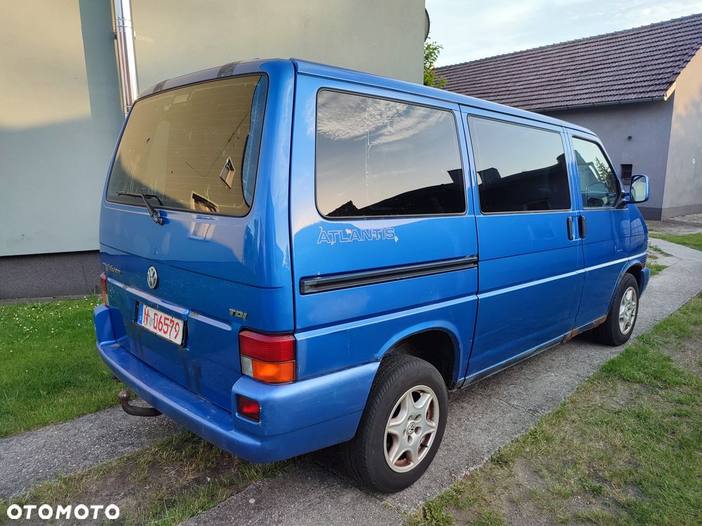 Volkswagen Multivan - 4