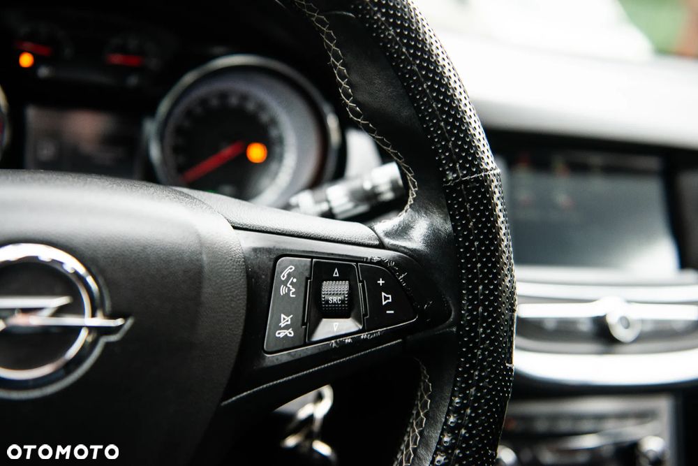 Opel Astra 1.4 Turbo Edition - 38