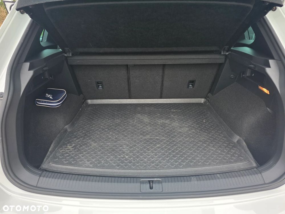 Volkswagen Tiguan - 19