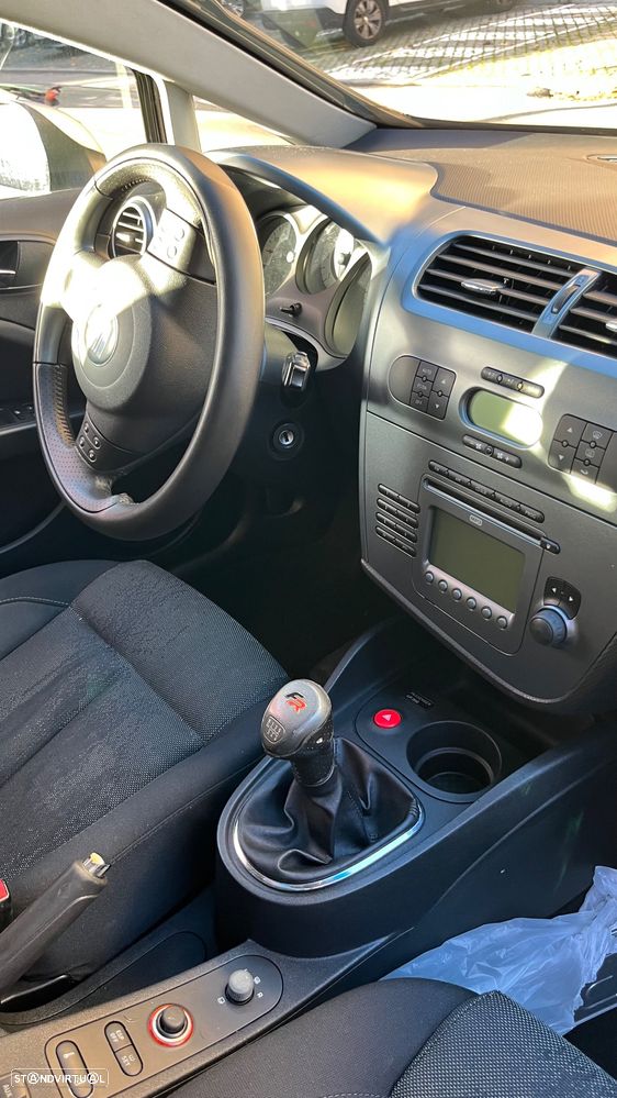 SEAT Leon 2.0 TDI FR - 14