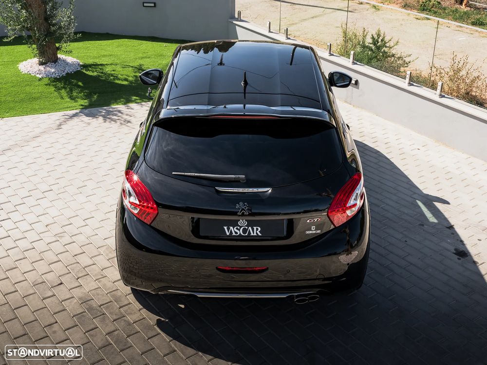 Peugeot 208 GTI 200 THP - 37
