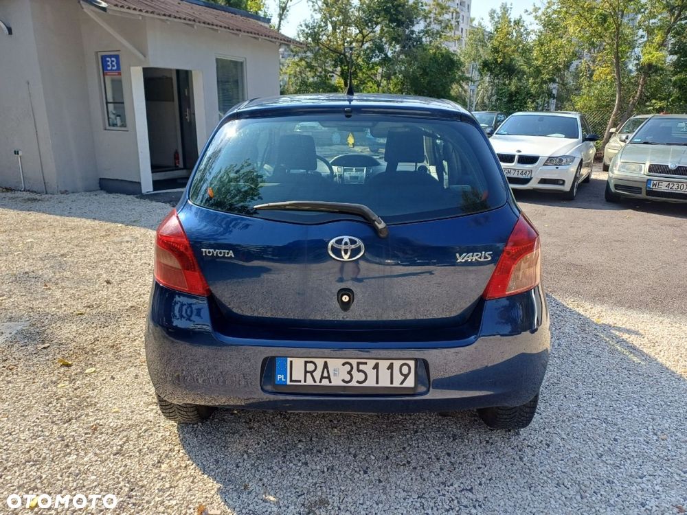 Toyota Yaris - 5
