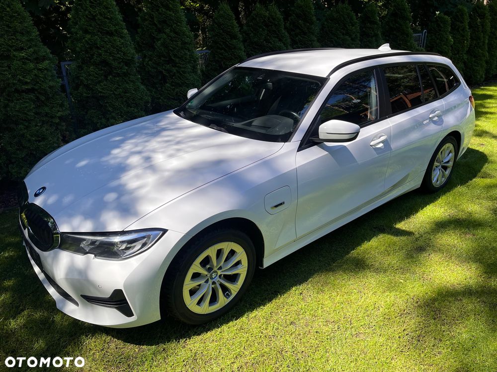 BMW Seria 3 - 34
