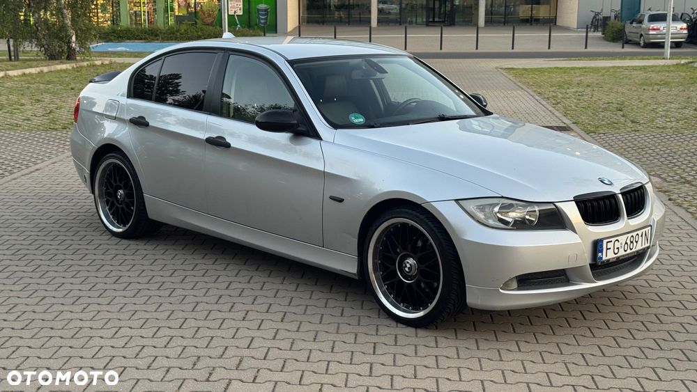 BMW Seria 3 - 16