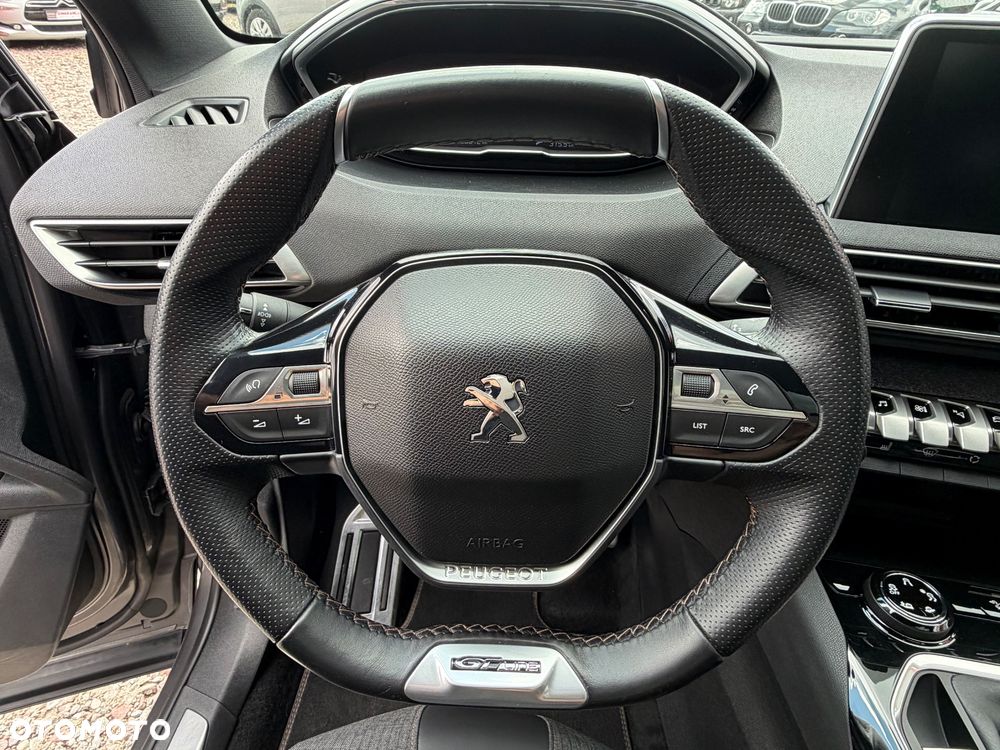 Peugeot 5008 - 19