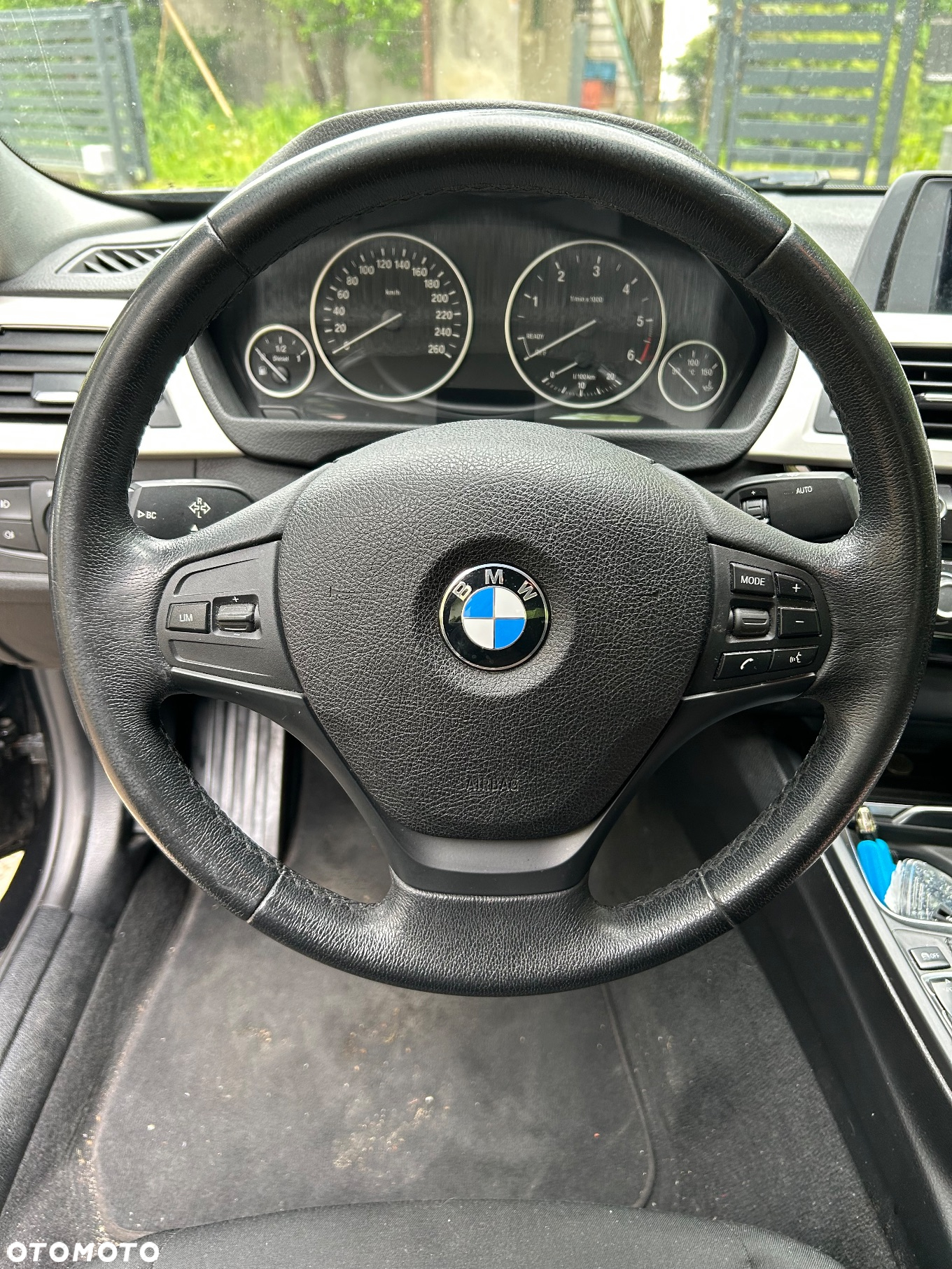 BMW Seria 3 318d - 9