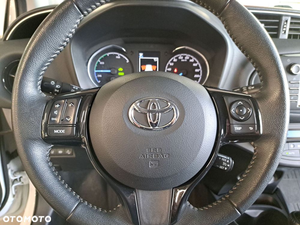 Toyota Yaris - 32