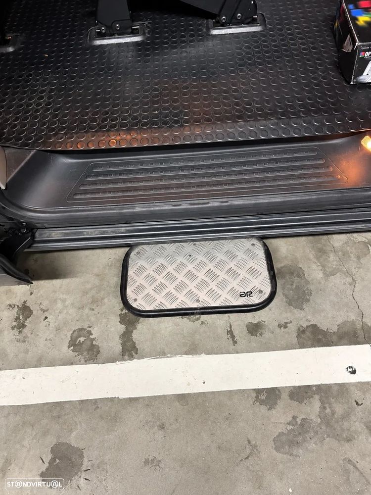 VW Caravelle - 8