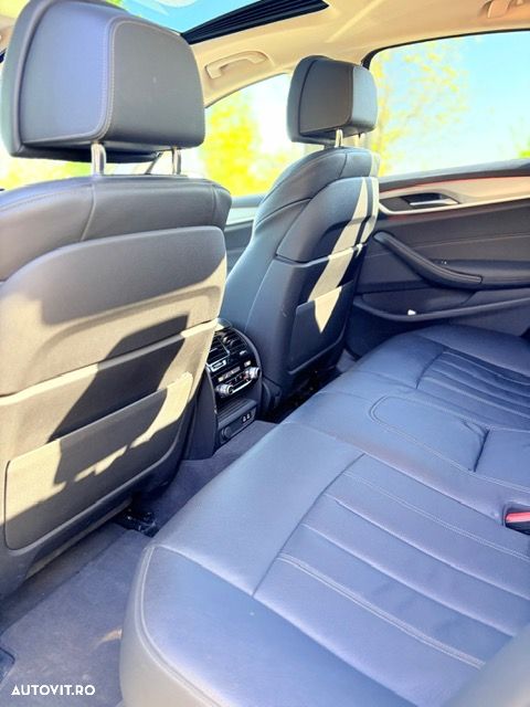 BMW Seria 5 520d AT MHEV - 28