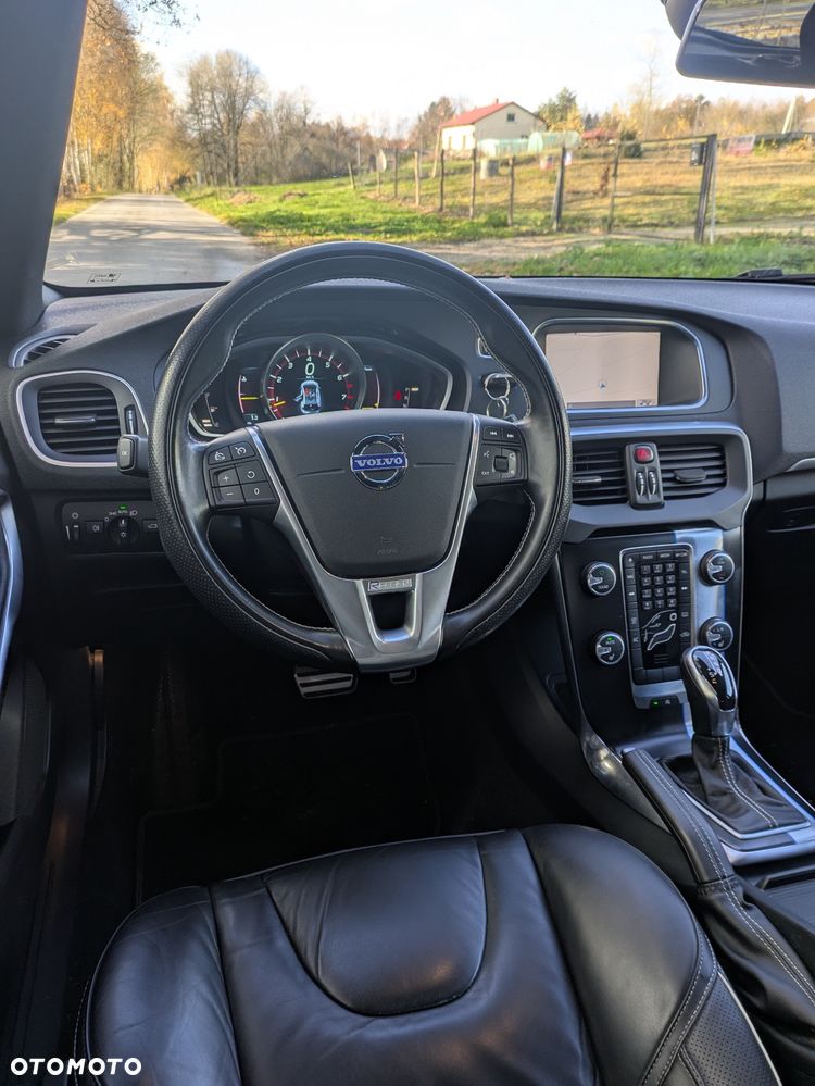 Volvo V40 T5 Geartronic R Design - 9
