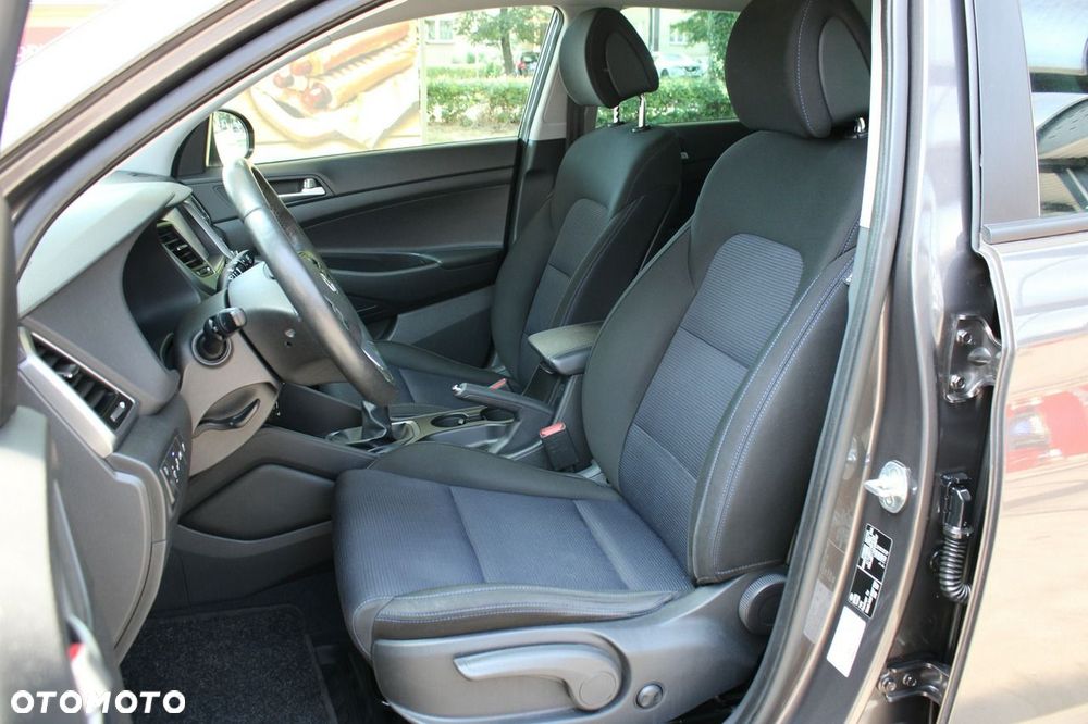 Hyundai Tucson blue 1.6 GDi 2WD Advantage - 11