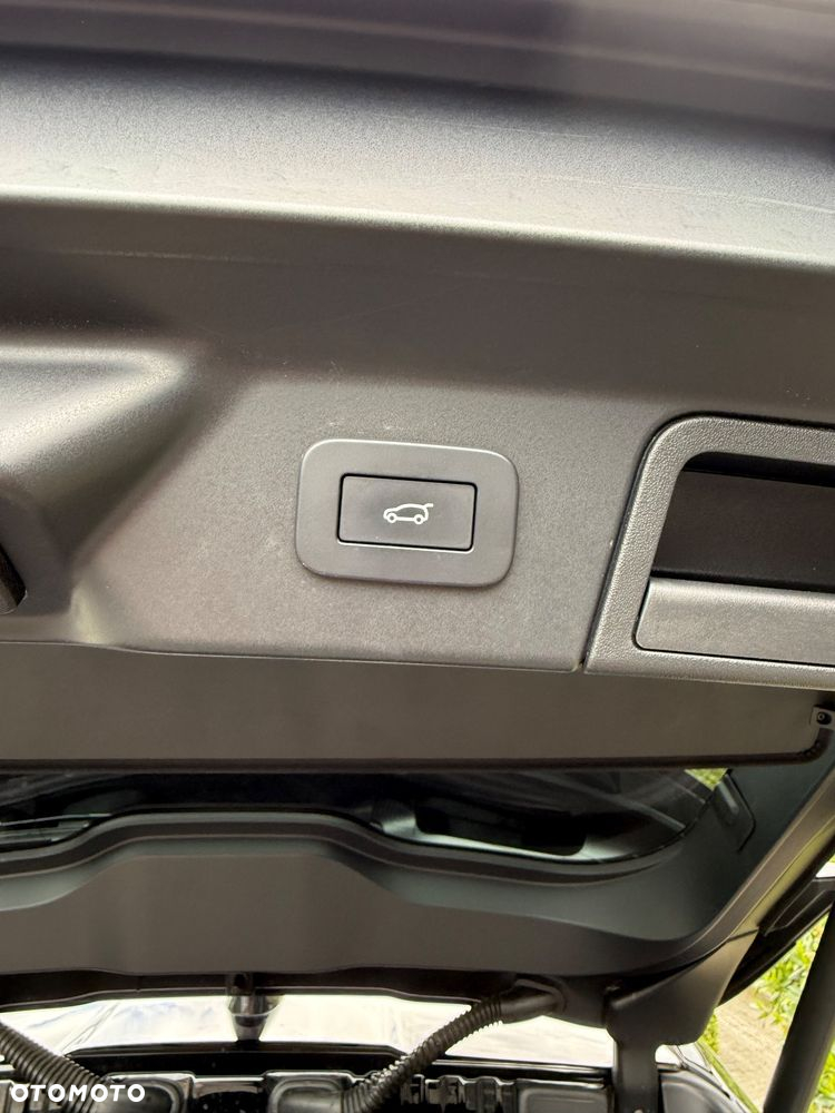 Land Rover Range Rover Velar D200 Dynamic SE - 7