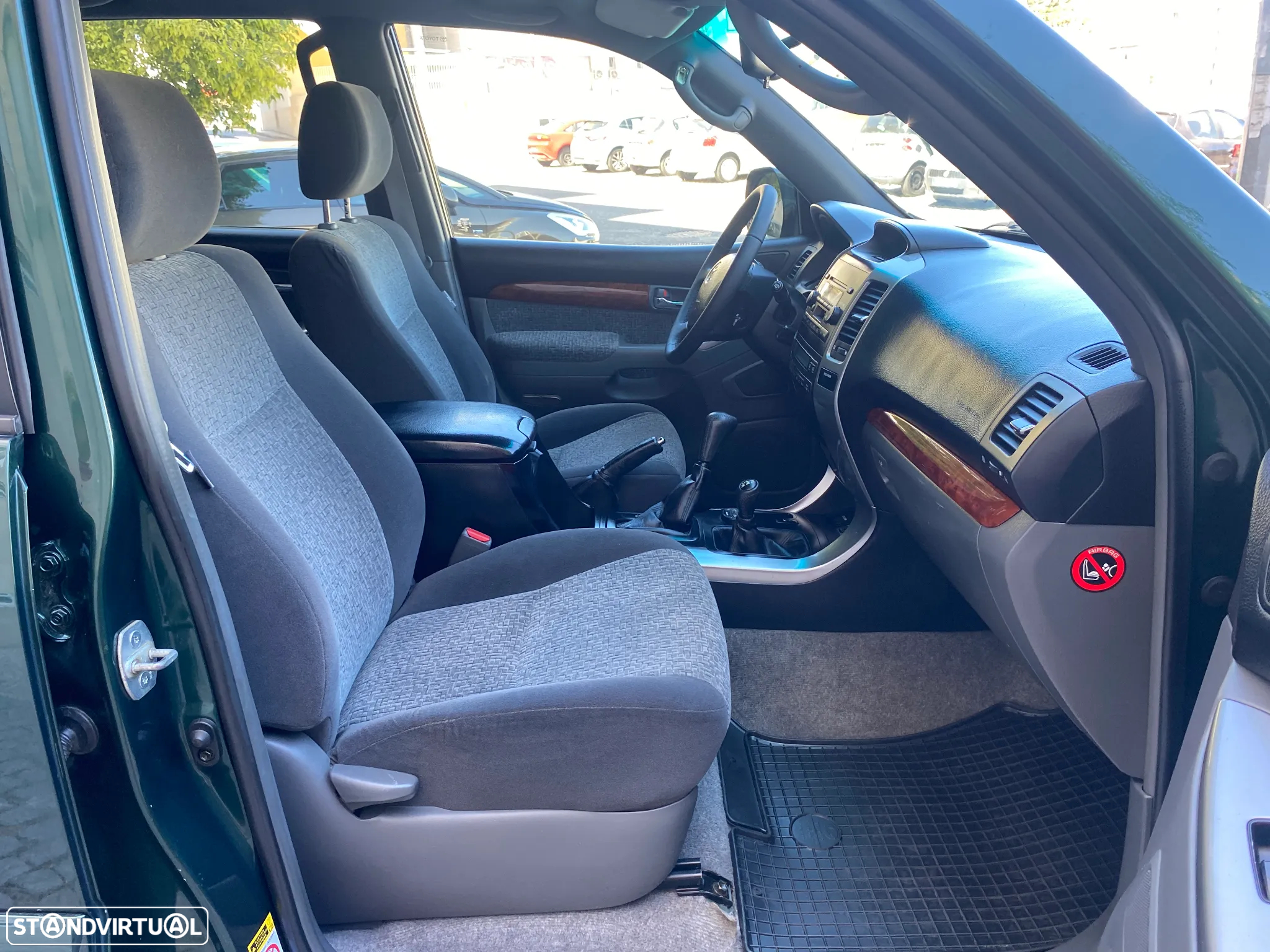 Toyota Land Cruiser D-4D Auto - 23