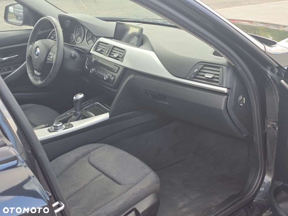BMW Seria 3 318d - 9