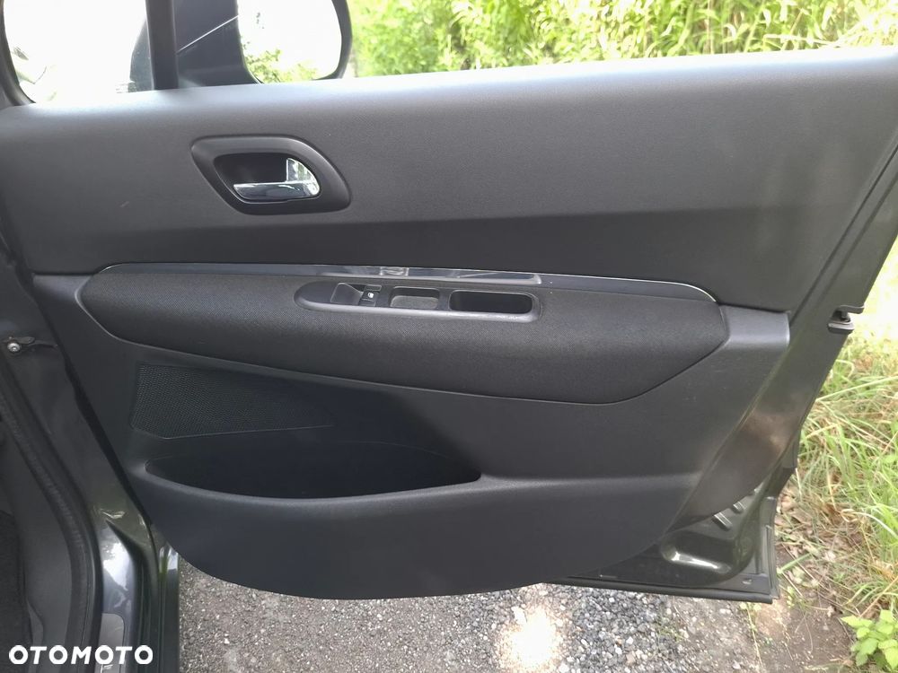 Peugeot 5008 1.6 HDi Premium - 27