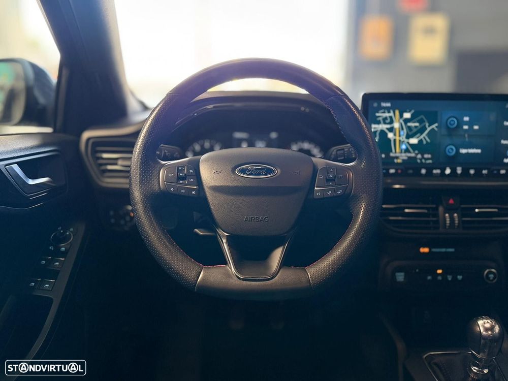 Ford Focus 1.0 EcoBoost MHEV ST-Line - 18