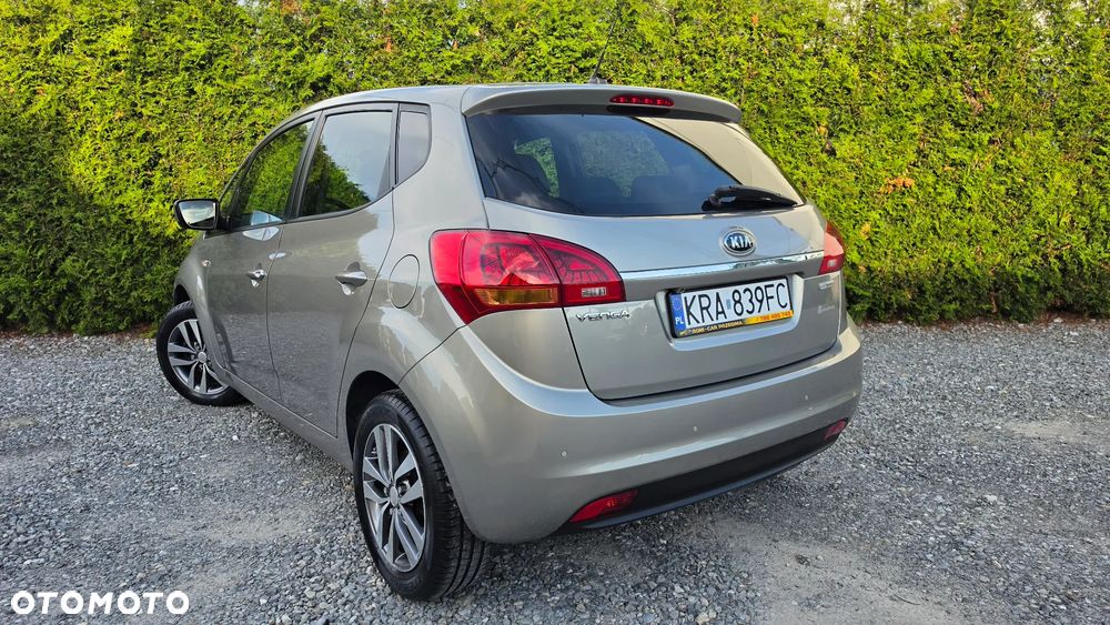 Kia Venga 1.4 CVVT Fifa World Cup Edition - 3