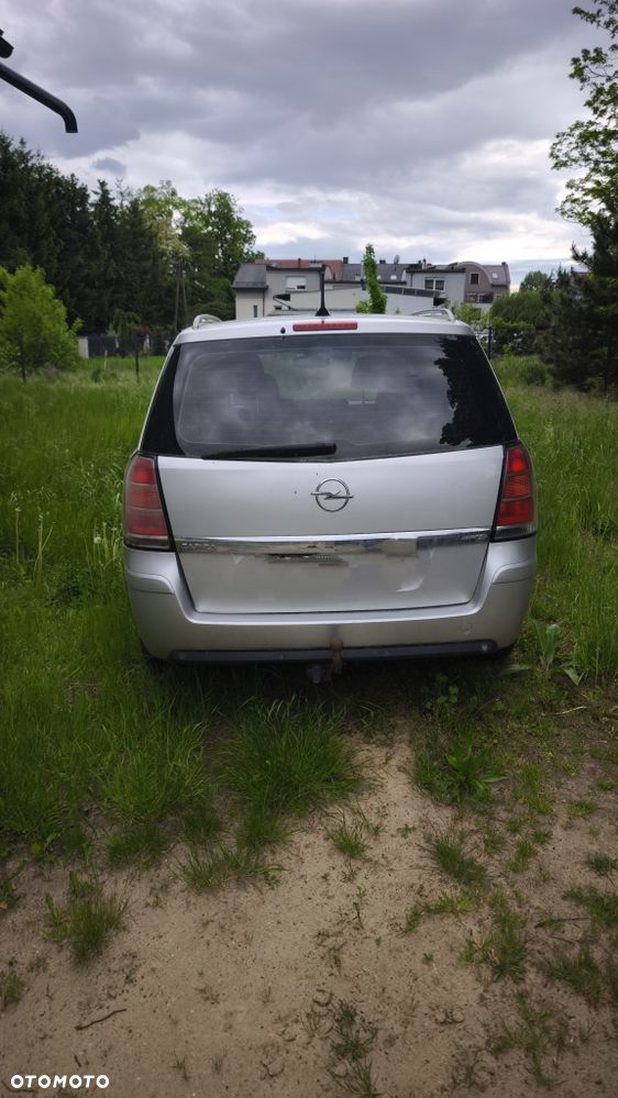 Opel Zafira - 2