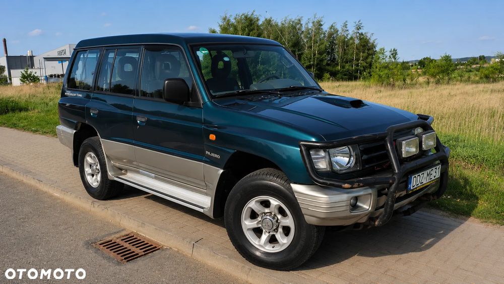 Mitsubishi Pajero - 3