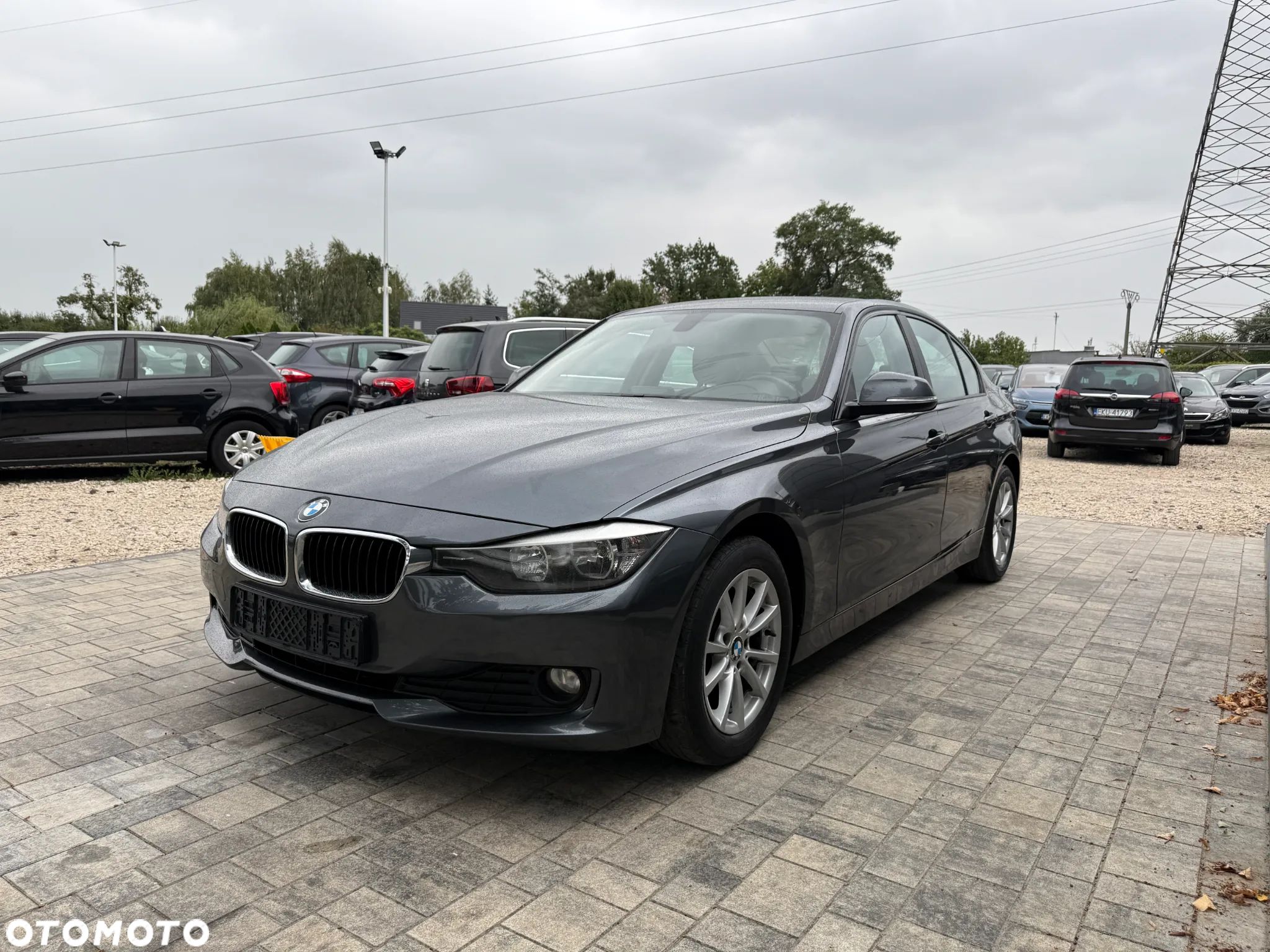BMW Seria 3 318d - 1