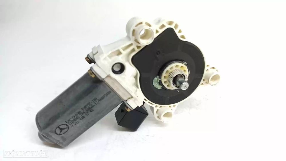 MOTOR ELEVADOR DE VIDRO FRONTAL DIREITO MERCEDES-BENZ CLASSE C COUPÉ 2002 -A2118... - 1
