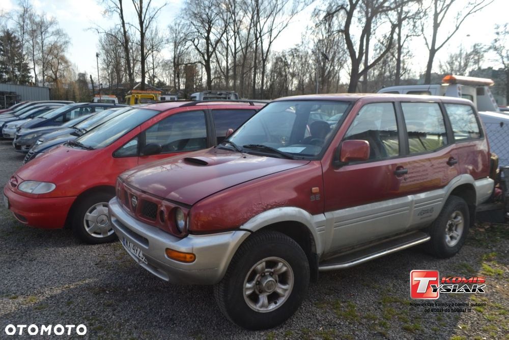 Nissan Terrano - 1