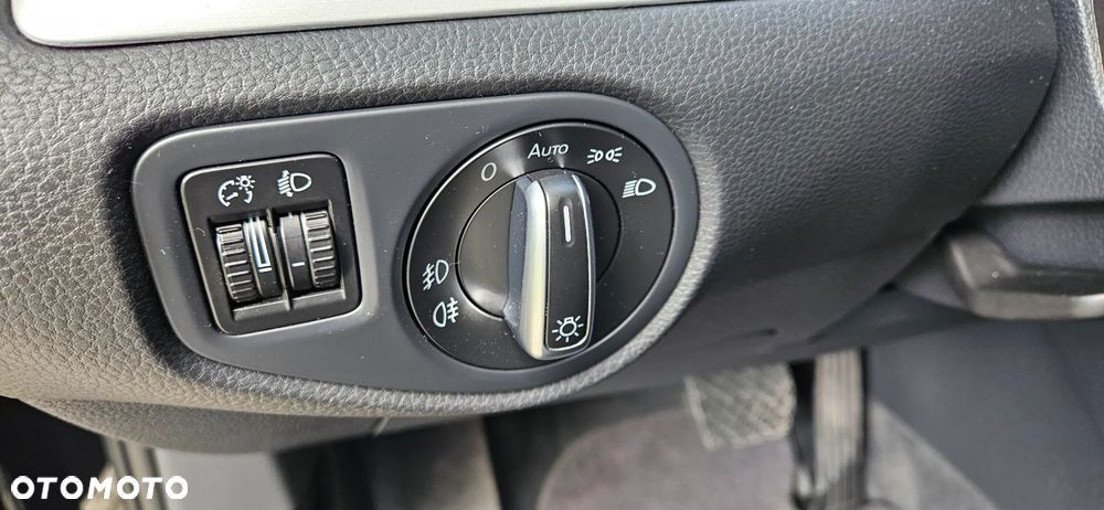 Volkswagen Sharan - 30