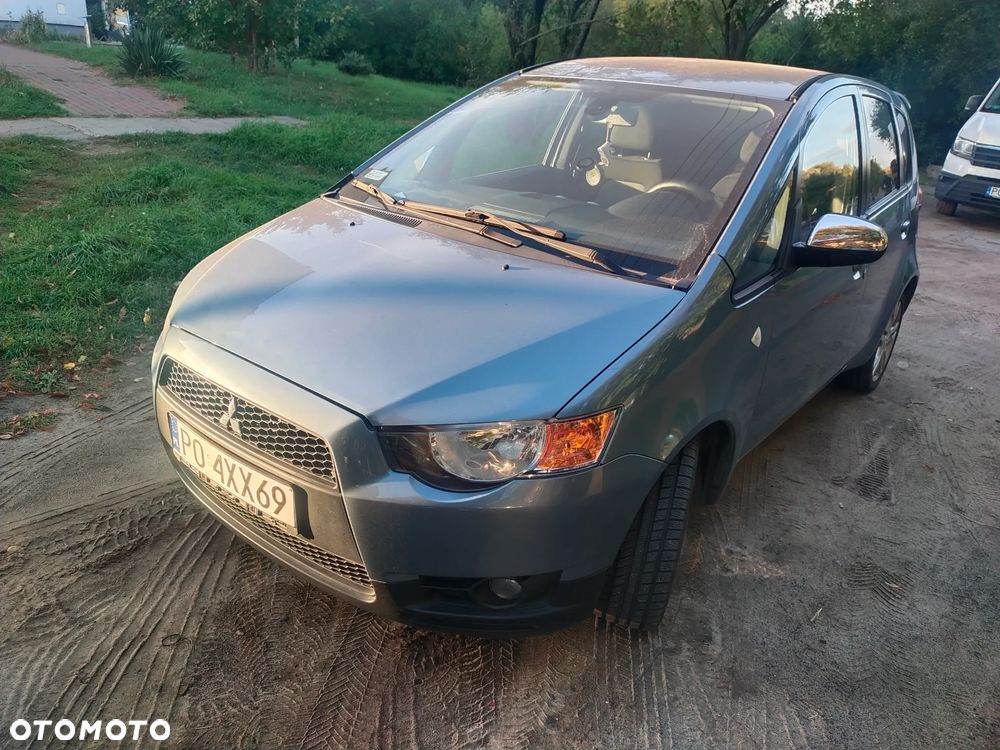 Mitsubishi Colt - 5