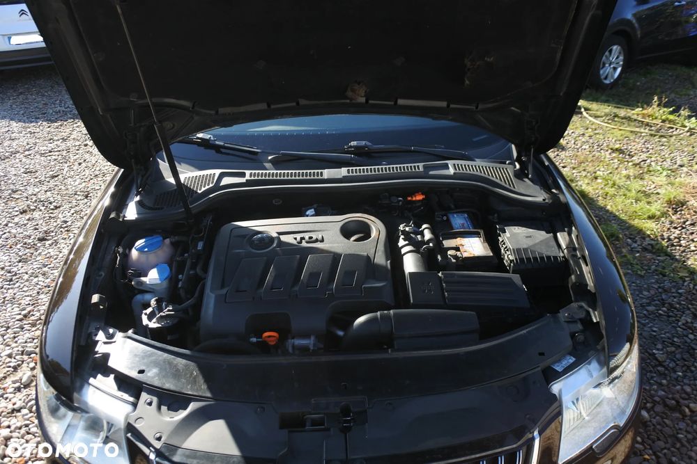 Skoda Superb Combi 2.0 TDI DSG L&K - 34