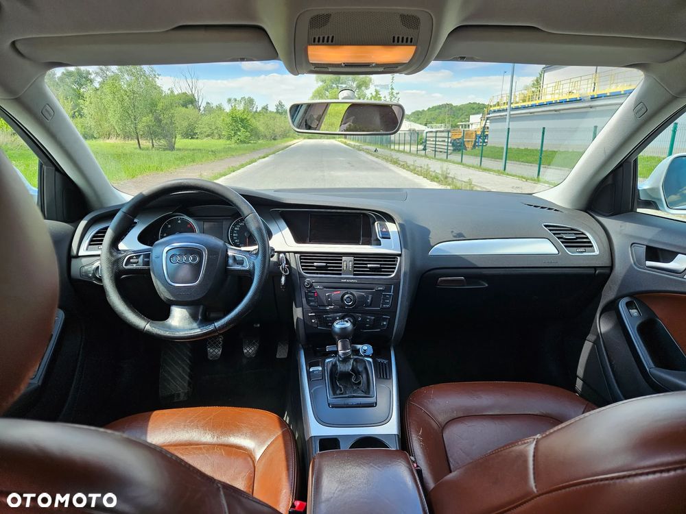 Audi A4 Avant 2.0 TDI DPF - 11