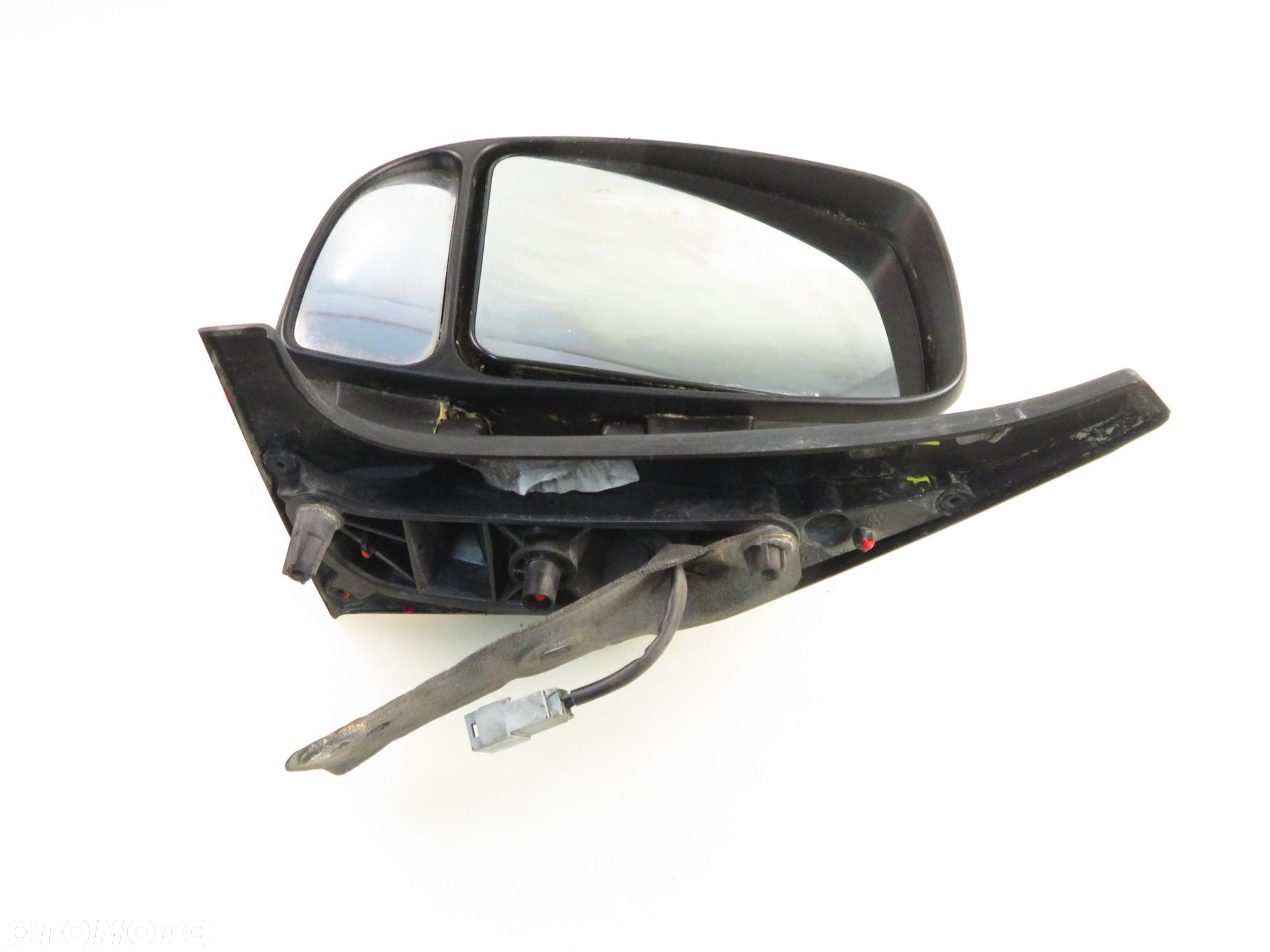 LUSTERKO LEWE RENAULT MASTER II 5 PIN 232636 - 9