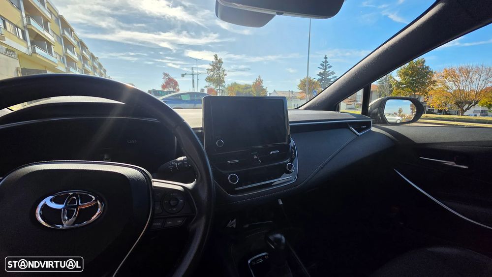 Toyota Corolla Touring Sports - 8