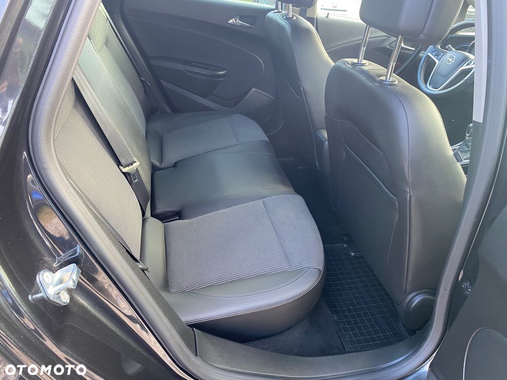 Opel Astra 1.4 Turbo Sports Tourer Exklusiv - 26