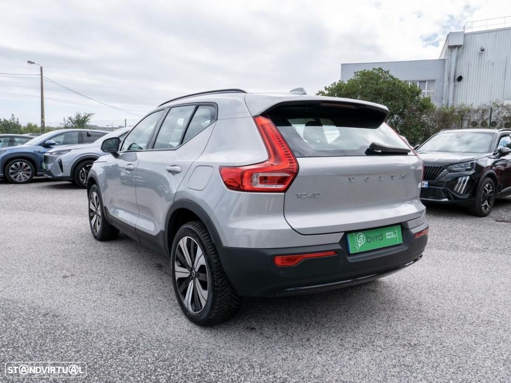 Volvo XC 40 Recharge Core - 11