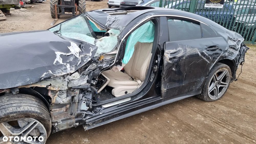 Mercedes-Benz CLS 400 d 4Matic 9G-TRONIC AMG Line - 18