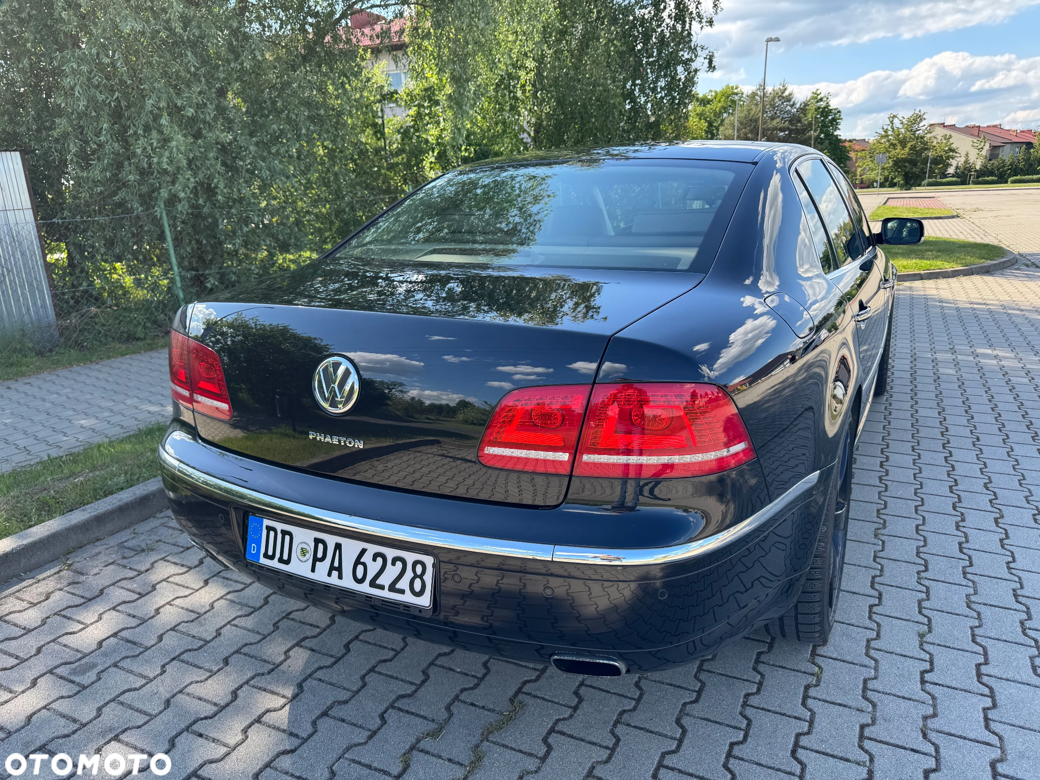 Volkswagen Phaeton 4.2 V8 4MOTION Automatik (5 Sitzer) - 6